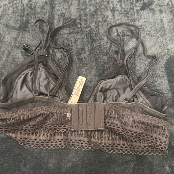 ⭐️2/$10‼️⭐️Victorias Secret Intimates Bundle 💝 - Picture 12 of 12